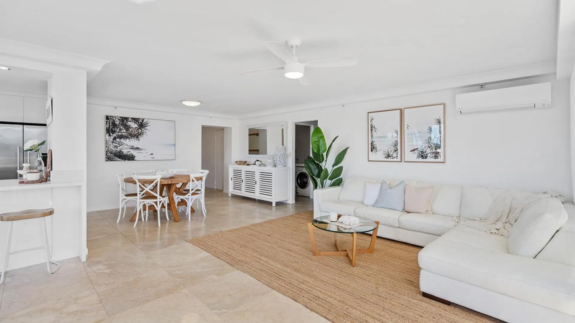 Sun-Kissed Escape - Broadbeach Gem Gold Coast