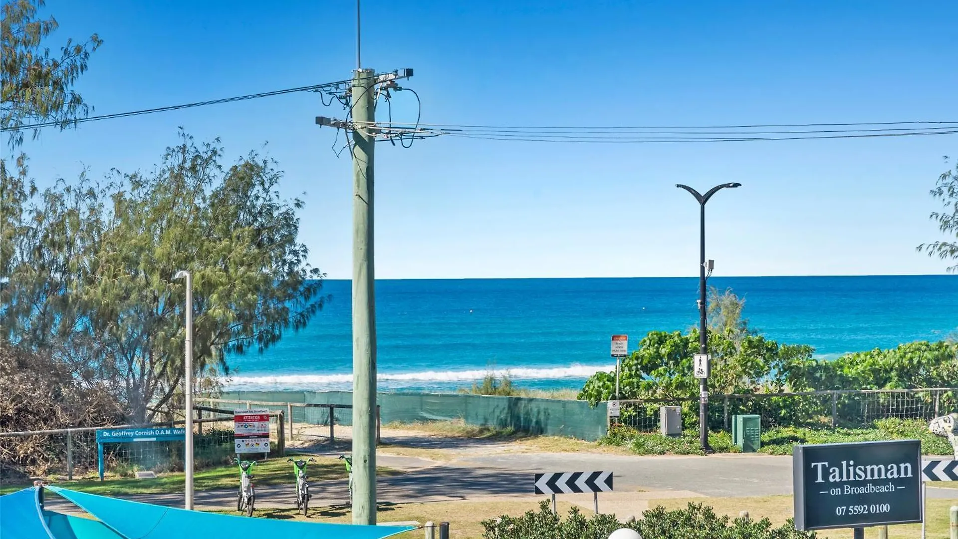 Sun-Kissed Escape - Broadbeach Gem Gold Coast 0*,  Avustralya